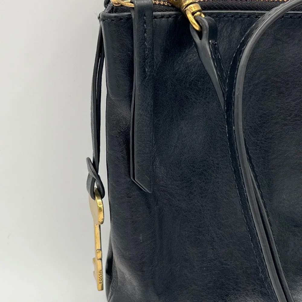 Fossil 1954 Collection Black Leather Crossbody Bag Gold Key Charm Retro Vacation
